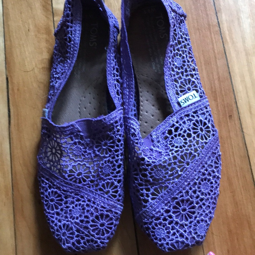 Purple toms